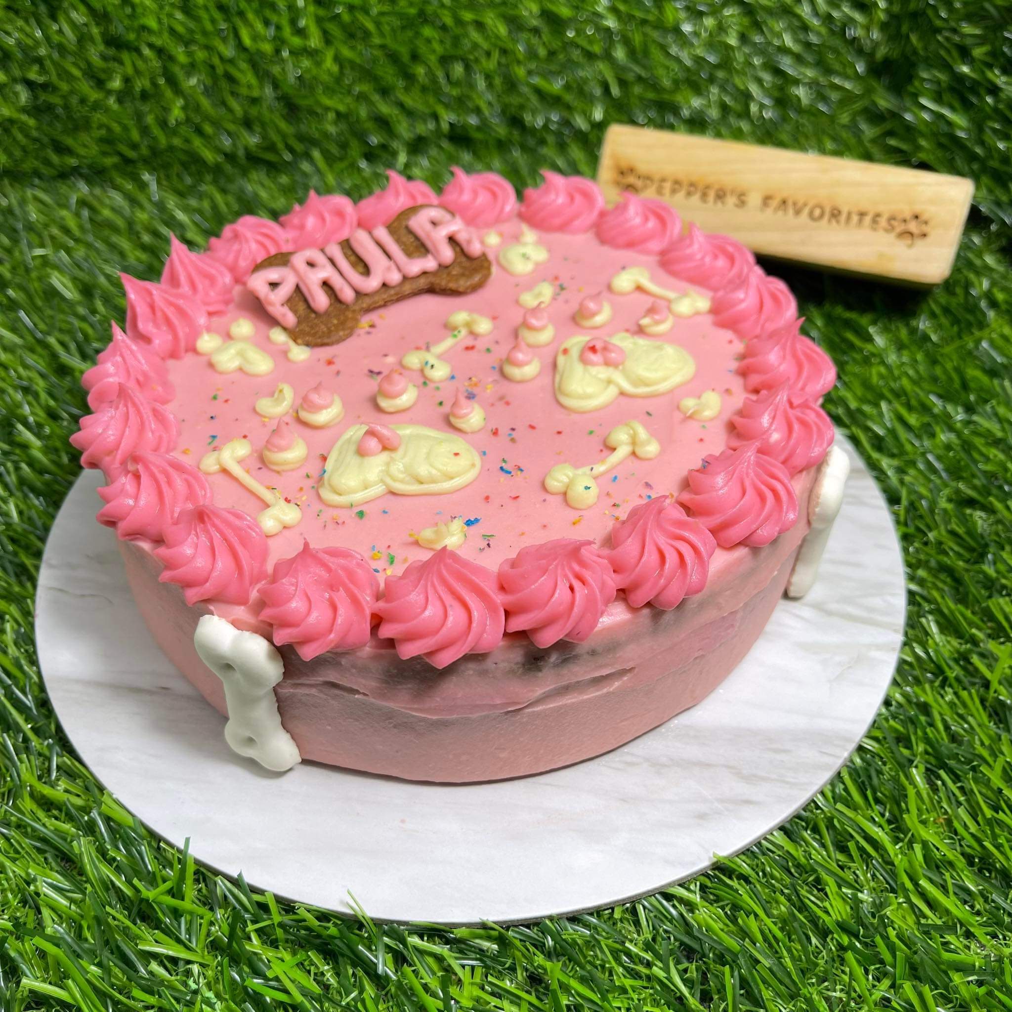 6 Regular Cake with Frosting